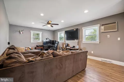 2424 Mill Rd, Upper Chichester, PA 19061 photo 10