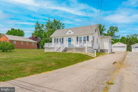 2424 Mill Rd, Upper Chichester, PA 19061 photo 2