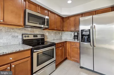 192 W Wayne Ave #1A, Wayne, PA 19087 photo 9