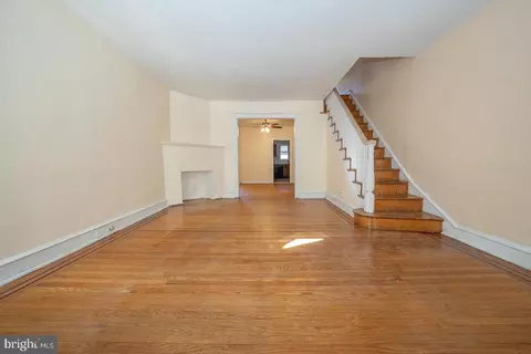 87 Lamport Rd, Upper Darby, PA 19082