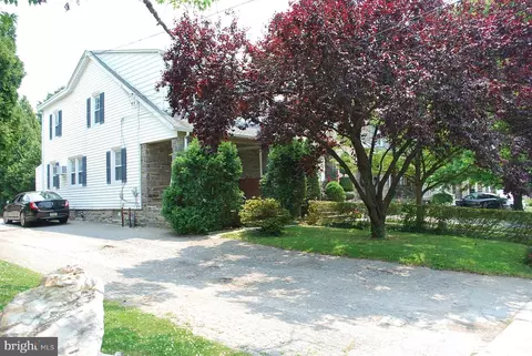 883 Martin Ave, Bryn Mawr, PA 19010