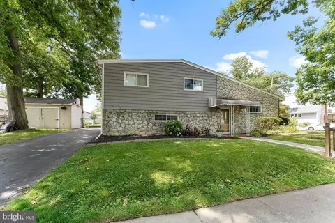 501 Evergreen Ave, Folsom, PA 19033