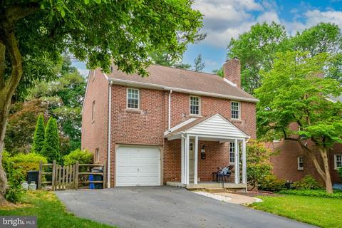49 Braeburn Rd, Havertown, PA 19083