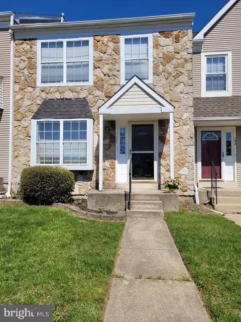 195 Megan Cir, Aston, PA 19014