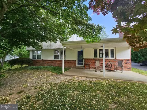 3482 Dorothy Dr, Boothwyn, PA 19061