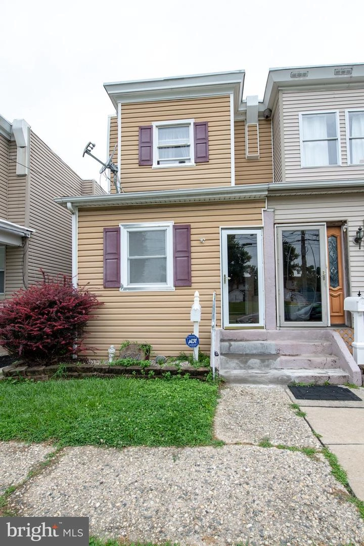 634 Johnson Ave, Marcus Hook, PA 19061 photo 1