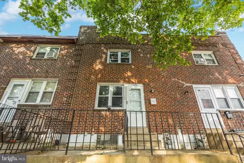 540 Snowden Rd, Upper Darby, PA 19082