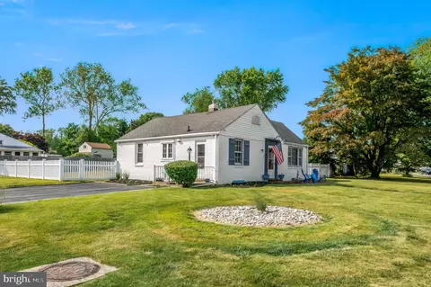 500 Hastings Ave, Wallingford, PA 19086