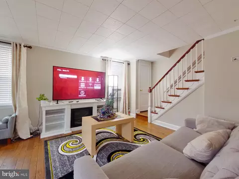 Living - 502 S Bishop Ave, Secane, PA 19018 photo 2 of 3