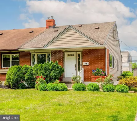 412 E Winona Ave, Norwood, PA 19074