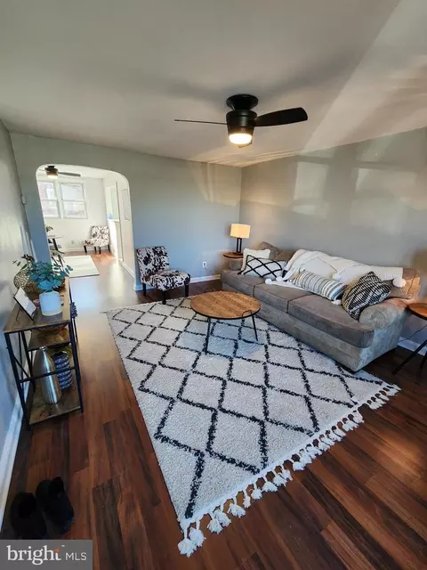 1326 Wycombe Ave, Darby, PA 19023