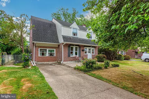 424 E Magnolia Ave, Aldan, PA 19018