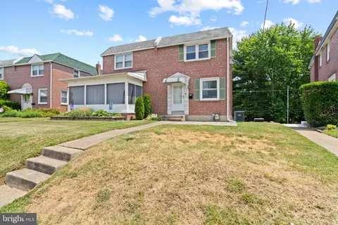 320 Lakeview Dr, Ridley Park, PA 19078