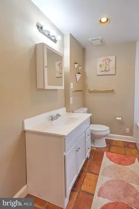 654 E Leamy Ave, Springfield, PA 19064 photo 22