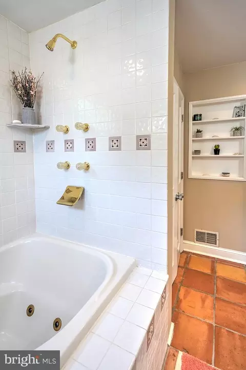 654 E Leamy Ave, Springfield, PA 19064 photo 23
