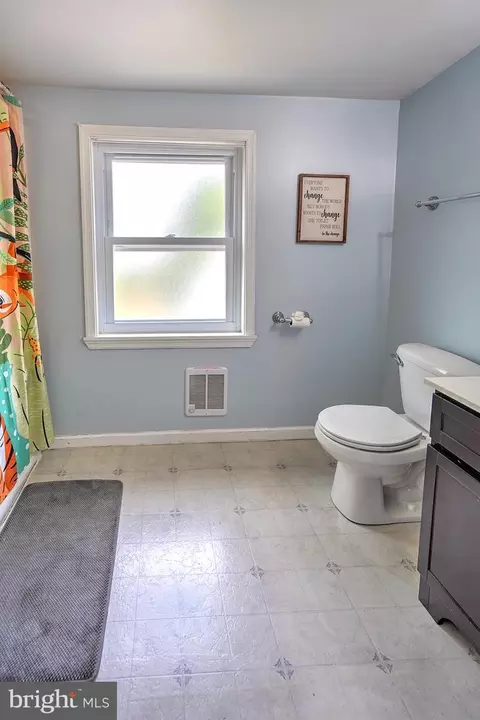 654 E Leamy Ave, Springfield, PA 19064 photo 34