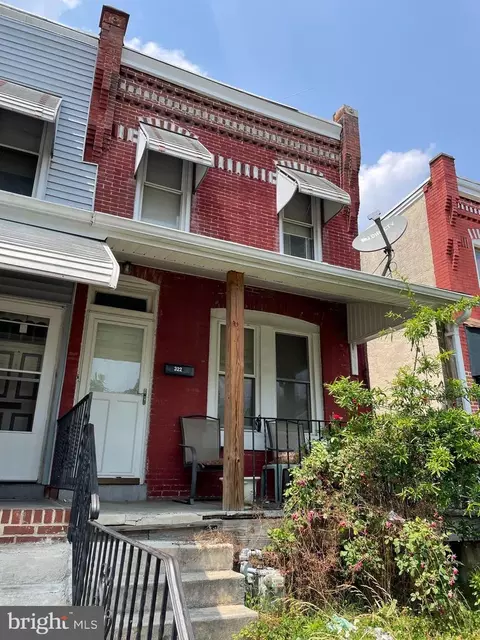 322 Taylor Ter, Chester, PA 19013