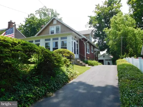 216 E 4th St, Media, PA 19063
