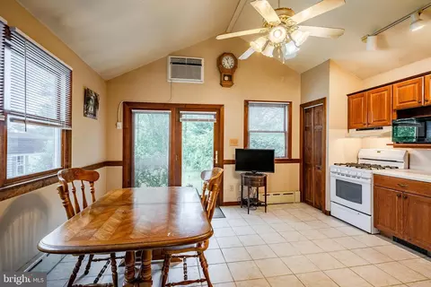 284 S Devon Ave, Wayne, PA 19087 photo 9