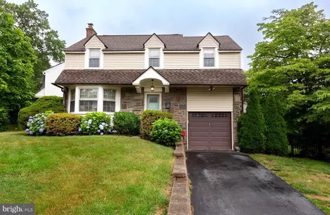 301 Canterbury Rd, Havertown, PA 19083