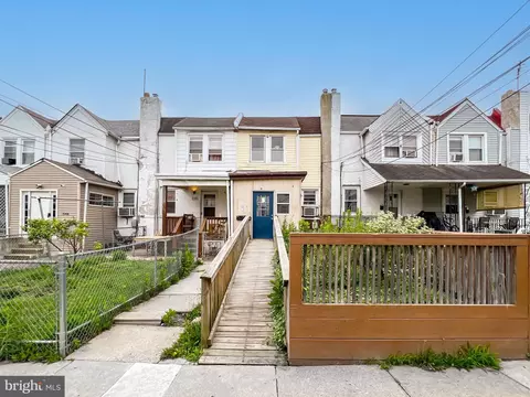 7152 Radbourne Rd, Darby, PA 19082
