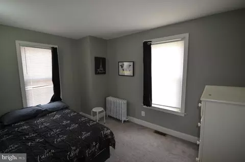 210 E 10th St, Marcus Hook, PA 19061 photo 9