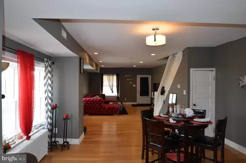 210 E 10th St, Marcus Hook, PA 19061 photo 5