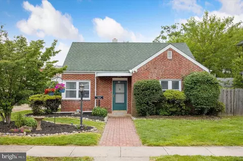 35 W Parkway Ave, Chester, PA 19013