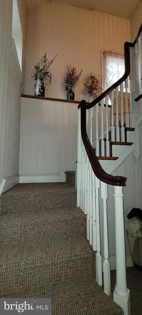 1 E Providence Rd, Yeadon, PA 19050 photo 8