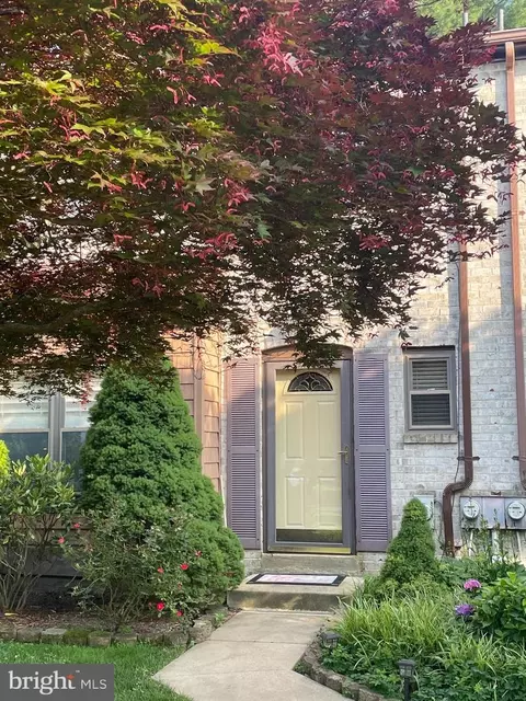 74 Bishop Dr, Chester Heights, PA 19017