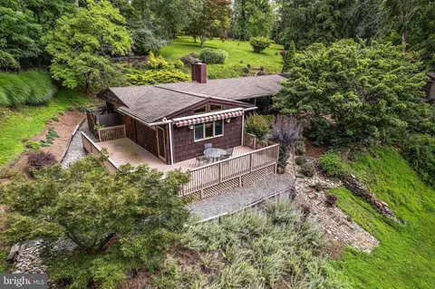 266 Harvey Rd, Chadds Ford, PA 19317