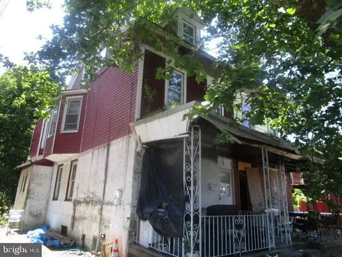 426 Chestnut St, Darby, PA 19023