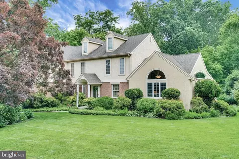 251 Arden Rd, Broomall, PA 19008