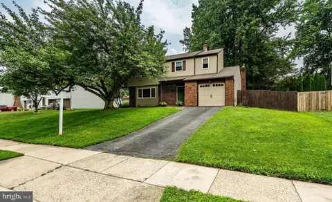 409 Keanon Dr, Boothwyn, PA 19061