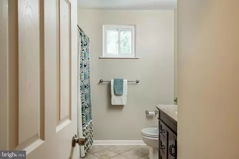 409 Keanon Dr, Boothwyn, PA 19061 photo 27