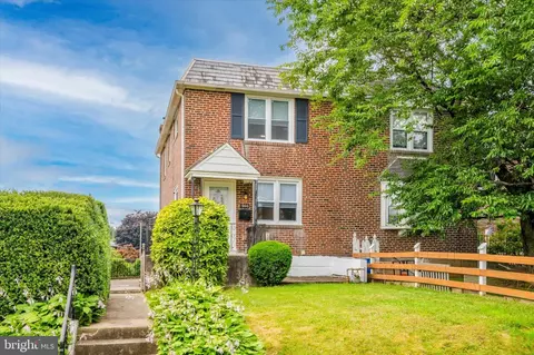 900 Fariston Rd, Drexel Hill, PA 19026