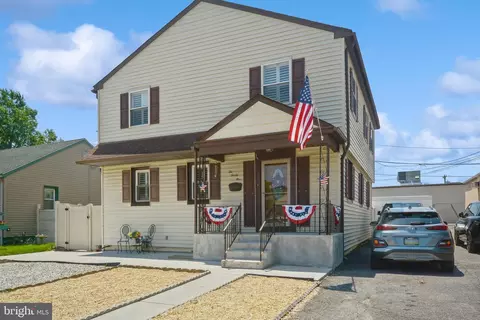 225 Stanbridge Rd, Holmes, PA 19043
