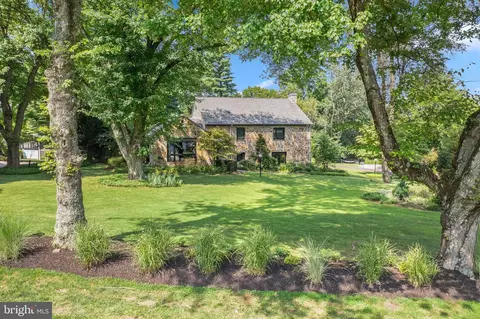 902 Heathdale Ln, Media, PA 19063