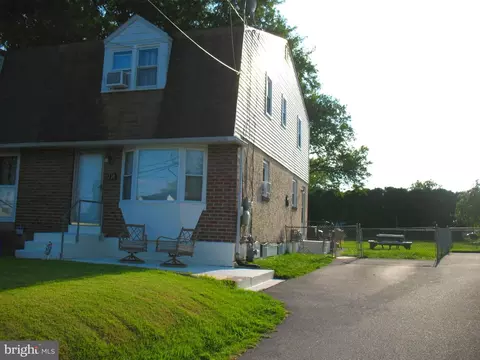 1210 Oak Ln, Brookhaven, PA 19015