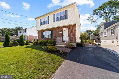 336 7th Ave, Folsom, PA 19033