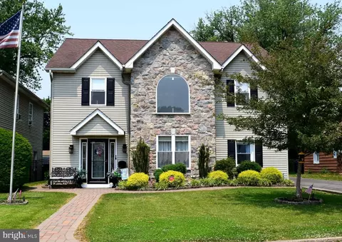 12 Pancoast Ave, Aston, PA 19014