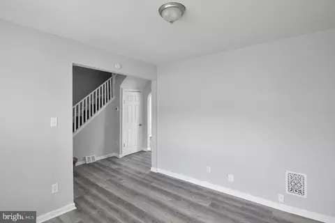 35 Cedar St, Marcus Hook, PA 19061 photo 6