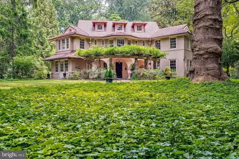 1 Porter Ln, Rose Valley, PA 19086