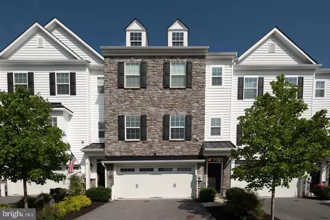 33 Skylar Cir, Media, PA 19063