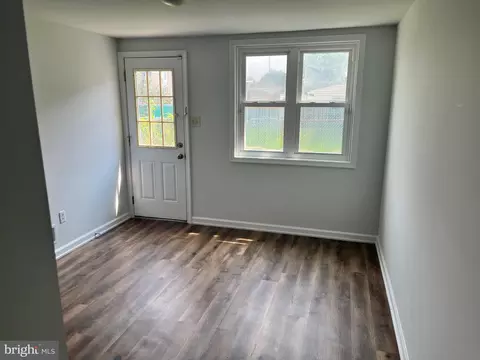 1533 Summit St, Marcus Hook, PA 19061 photo 5