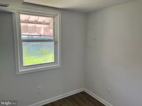 1533 Summit St, Marcus Hook, PA 19061 photo 7