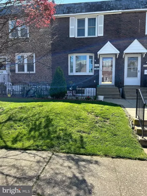 630 Magnolia Ave, Glenolden, PA 19036