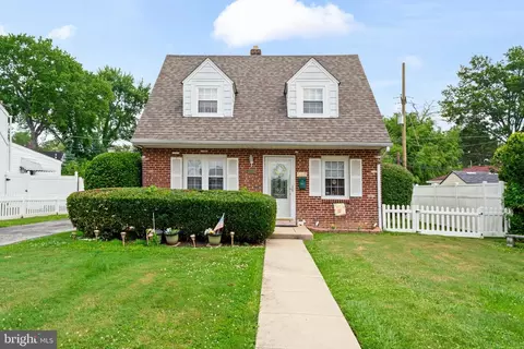 832 Quaint St, Secane, PA 19018