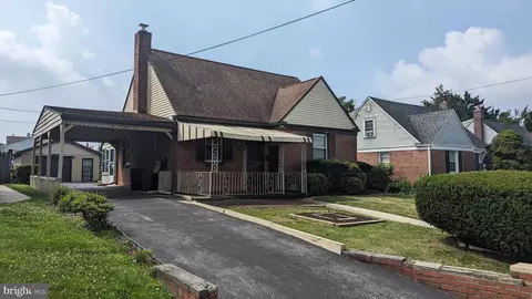 106 6th Ave, Folsom, PA 19033