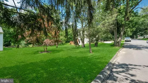 1813 Manor Ave, Marcus Hook, PA 19061 photo 2